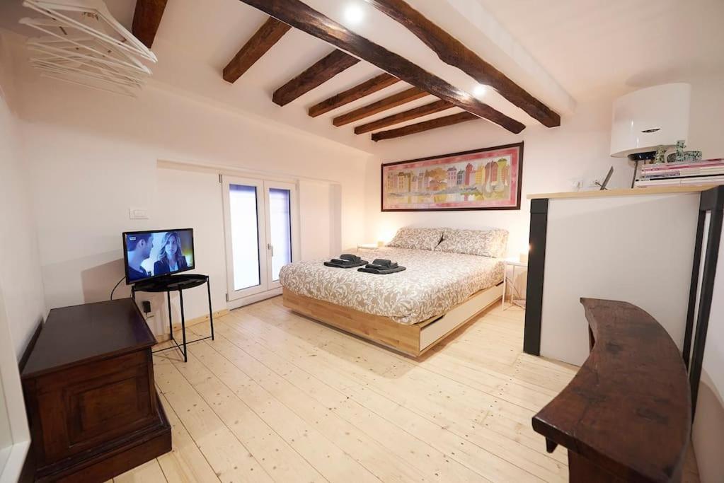 Loft Portici In Bologna City Exterior photo